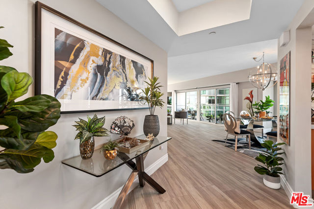 13600 Marina Pointe Drive, Marina del Rey CA: https://media.crmls.org/mediaz/a31cba88-5ccf-48a0-8039-5bf8e6f27720.jpg