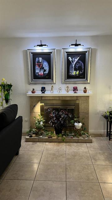 Detail Gallery Image 6 of 29 For 1735 Plaza Crest Ridge Rd, San Diego,  CA 92114 - 4 Beds | 2 Baths