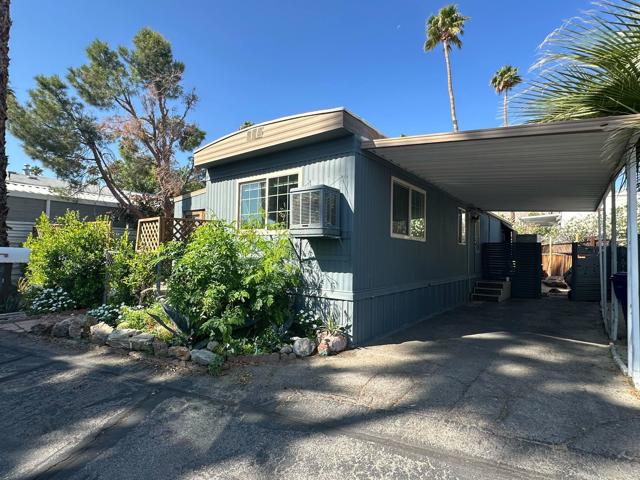 15 Lazy B Drive, Palm Desert CA: https://media.crmls.org/mediaz/a31d779b-e1a6-4c54-8fda-cee22b115ee6.jpg