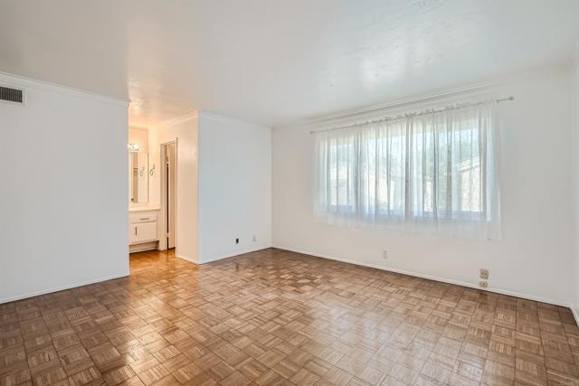 Detail Gallery Image 17 of 28 For 3253 Caminito Eastbluff #28,  La Jolla,  CA 92037 - 3 Beds | 2/1 Baths