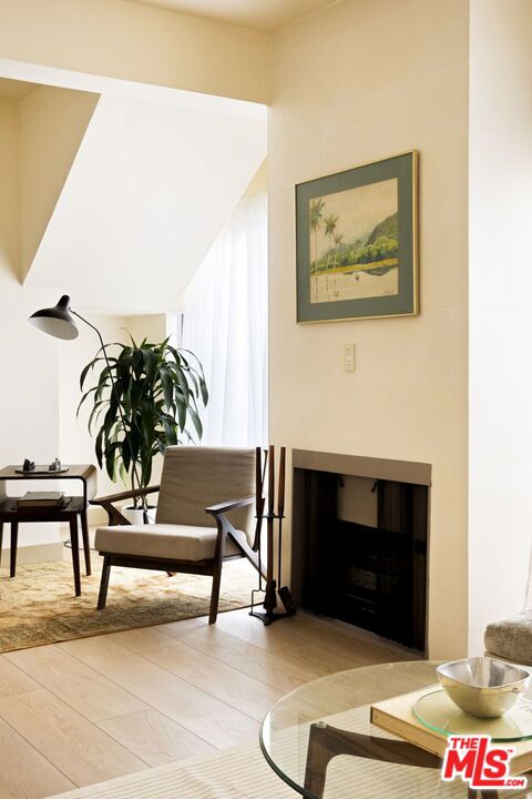 1717 Malcolm Avenue, Los Angeles CA: https://media.crmls.org/mediaz/a31ebebc-f9cd-4935-8479-33ac79eb2a81.jpg