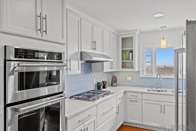 3335 Fenelon St, San Diego CA: https://media.crmls.org/mediaz/a31f23dd-050b-4329-8fdf-75b273bf89d0.jpg