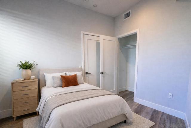 Image 30 of 32 For 1420 Pacific Beach Drive