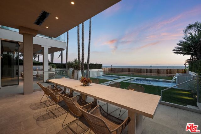 Image 69 of 72 For 938 Palisades Beach Road