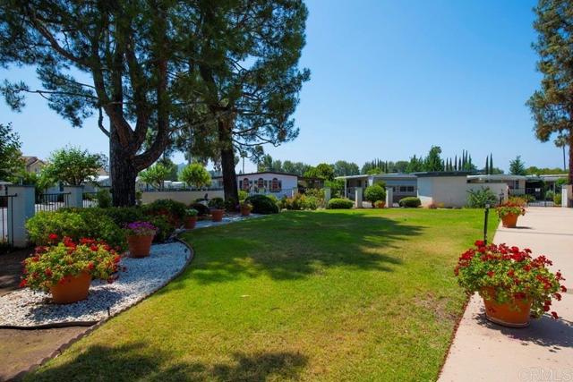 2300 E Valley Parkway, Escondido CA: https://media.crmls.org/mediaz/a320b12d-c14d-43b3-bf4d-b874a2592aa9.jpg