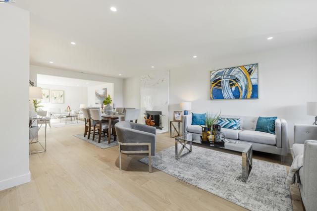 1980 Dayton Ave, San Leandro CA: https://media.crmls.org/mediaz/a3238d3b-738e-4f69-8d13-de386d38c1ee.jpg