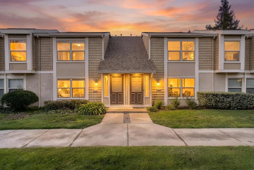 2252 Creek Bed Court