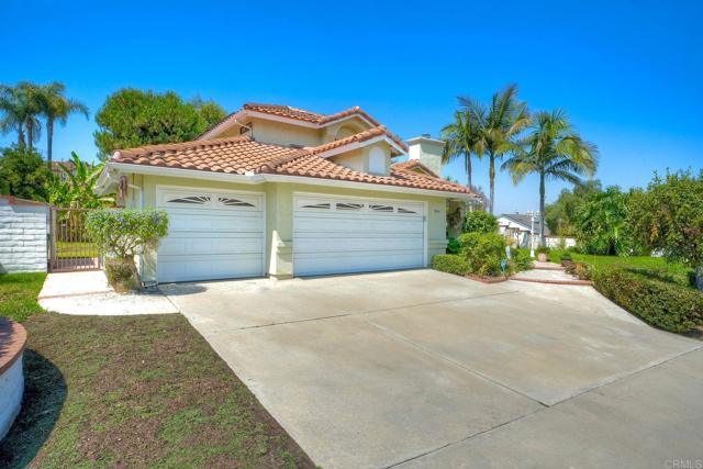 904 Robinwood Drive, Oceanside CA: https://media.crmls.org/mediaz/a324ee55-bdf8-4015-9a10-c08cc808bc79.jpg