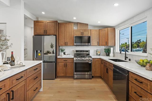 Detail Gallery Image 4 of 29 For 4813 Boise Ave, San Diego,  CA 92117 - 3 Beds | 2 Baths