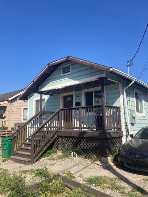 124 Riverside Drive, Watsonville CA: https://media.crmls.org/mediaz/a32613b5-817d-48aa-ab84-eb5ffd3f8fcc.jpg