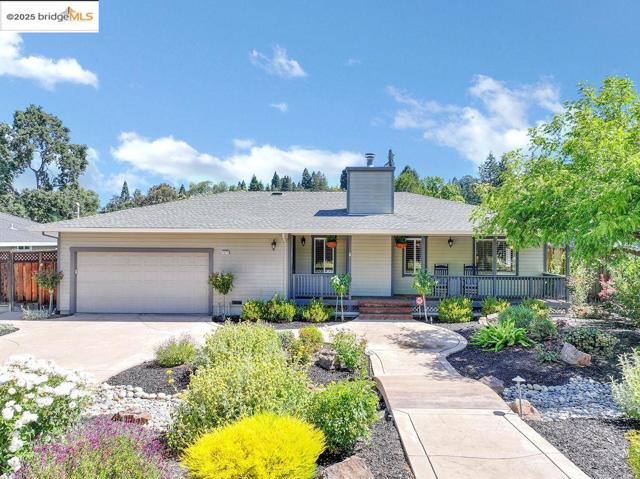 1271 Camino Tassajara, Danville CA: https://media.crmls.org/mediaz/a3270a92-5e79-4661-8e09-6ea3197f2b9c.jpg