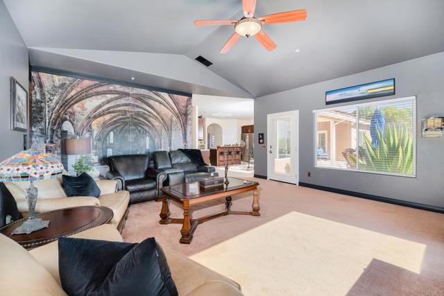 1185 Cedar Summit Drive, Ramona CA: https://media.crmls.org/mediaz/a3273314-22eb-463e-b713-bb342523db8b.jpg