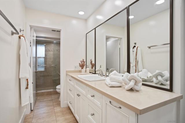 2207 Caminito Cabala, La Jolla CA: https://media.crmls.org/mediaz/a3281f6e-ed8b-4aea-ae87-50ccc9e16b03.jpg