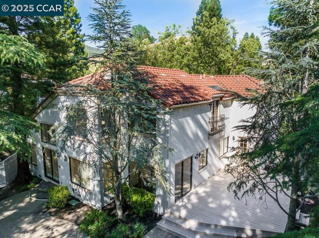 3094 Deer Meadow, Danville CA: https://media.crmls.org/mediaz/a328cd96-40e2-495c-9a7f-1f6ab1a11384.jpg