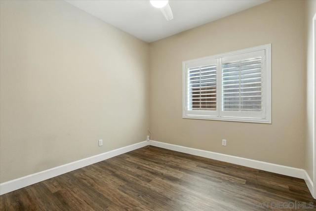 12224 Mulholland Ct, San Diego CA: https://media.crmls.org/mediaz/a3291859-981f-41a0-83fc-d6cc6af8afd0.jpg