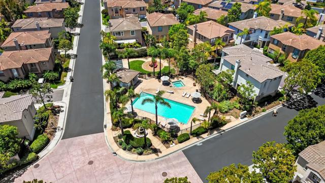 3814 Ruette San Raphael, San Diego CA: https://media.crmls.org/mediaz/a3292323-bf99-4148-a94e-101ee126a8f7.jpg