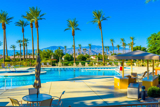 78189 Kensington Avenue, Palm Desert CA: https://media.crmls.org/mediaz/a32a03f5-f24b-4ab6-9e90-737c4b537bb7.jpg