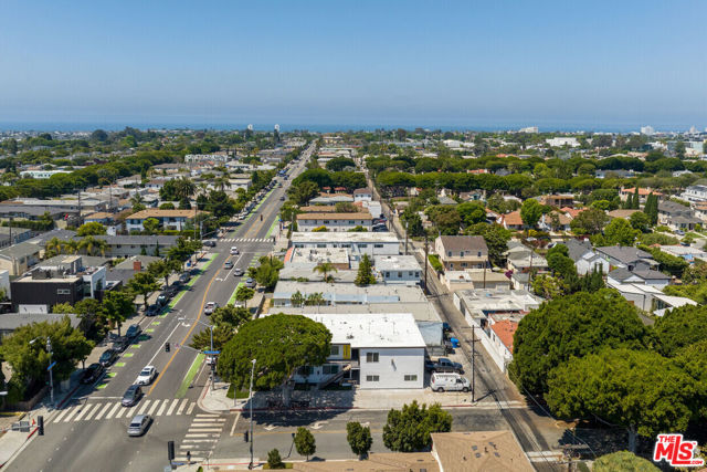 2626 Cloverfield Boulevard, Santa Monica, California 90405, ,Multi-Family,For Sale,Cloverfield,25477031