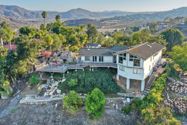 2848 Sunset Hills, Escondido CA: https://media.crmls.org/mediaz/a32a9d76-10c0-4a64-b83f-1ba8750d3199.jpg