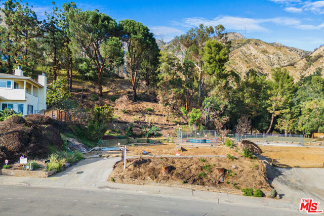 3314 Rubio Crest Drive, Altadena CA: https://media.crmls.org/mediaz/a32aa065-1b13-4e7b-a053-973b4822aadb.jpg
