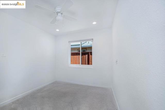 4585 Summer St, Olivehurst CA: https://media.crmls.org/mediaz/a32b0ac2-46c7-4896-b089-9b73a974681b.jpg