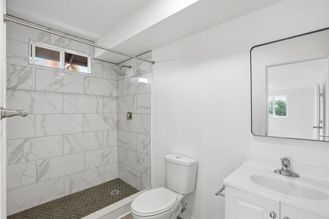 Detail Gallery Image 29 of 48 For 1668 1672 Spanish Oak Pl, El Cajon,  CA 92019 - 9 Beds | 5 Baths