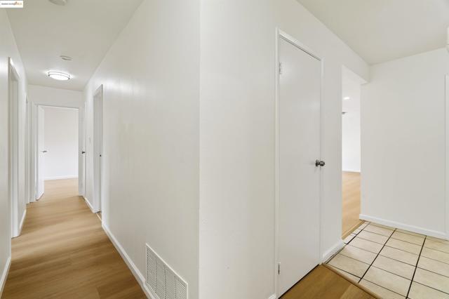 2847 Shane Dr, Richmond CA: https://media.crmls.org/mediaz/a32bc1ce-c6b4-4d0a-9e5c-3962f95334d6.jpg
