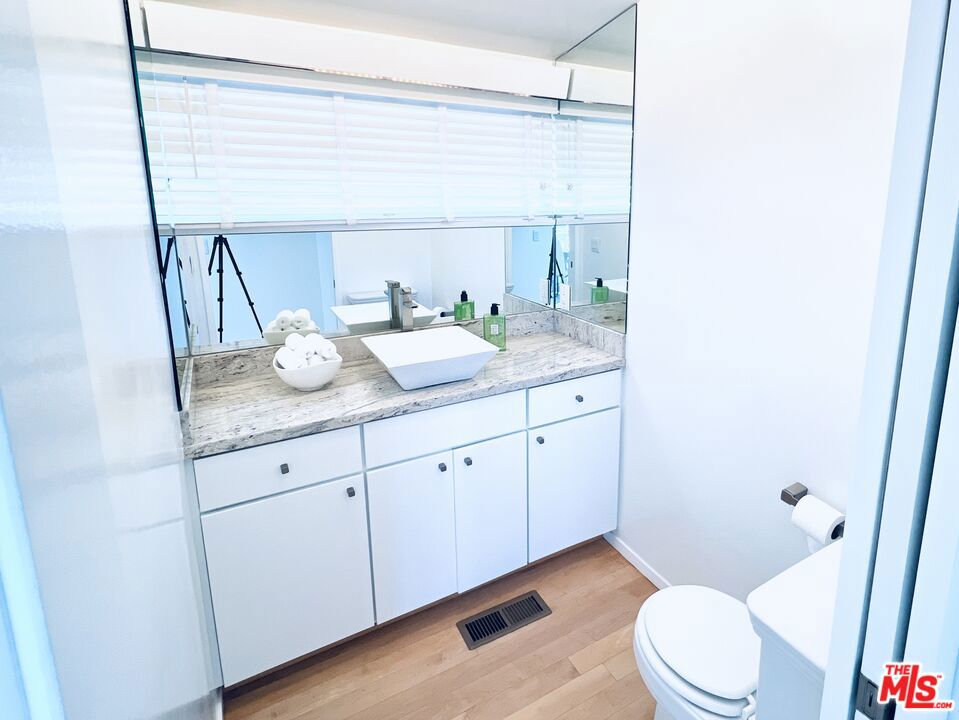 MLS #26842751 image #41