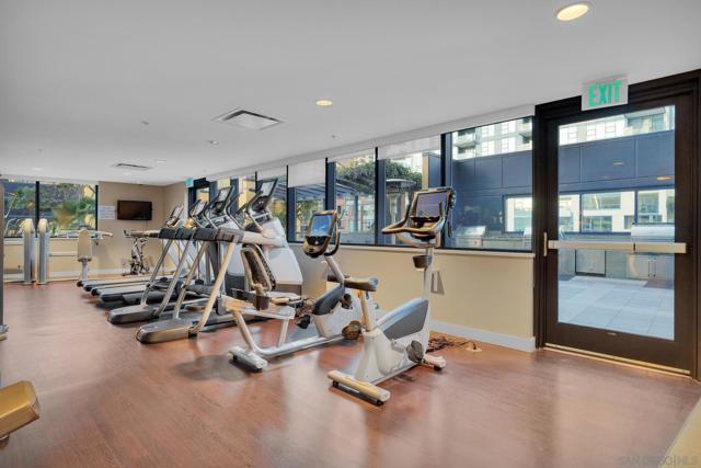 1325 Pacific Hwy, San Diego CA: https://media.crmls.org/mediaz/a32beeeb-f0c5-4b3a-abd3-5c353aa03449.jpg