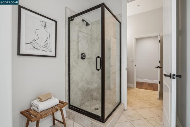 10 Candlelight Lane, Lafayette CA: https://media.crmls.org/mediaz/a32bffd6-9869-4993-b466-1402351f7007.jpg