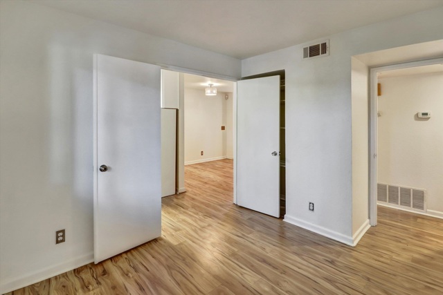 Image 13 of 24 For 1971 Bonifacio St 3