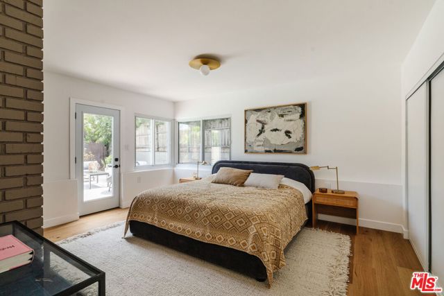 8381 Zitola Terrace, Playa del Rey CA: https://media.crmls.org/mediaz/a32cacc1-3816-4073-93f7-0e3b6a5d7f43.jpg
