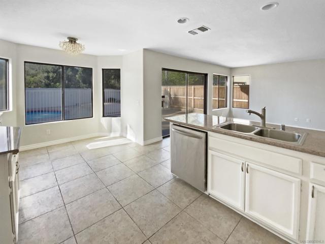 MLS #250041902SD image #12