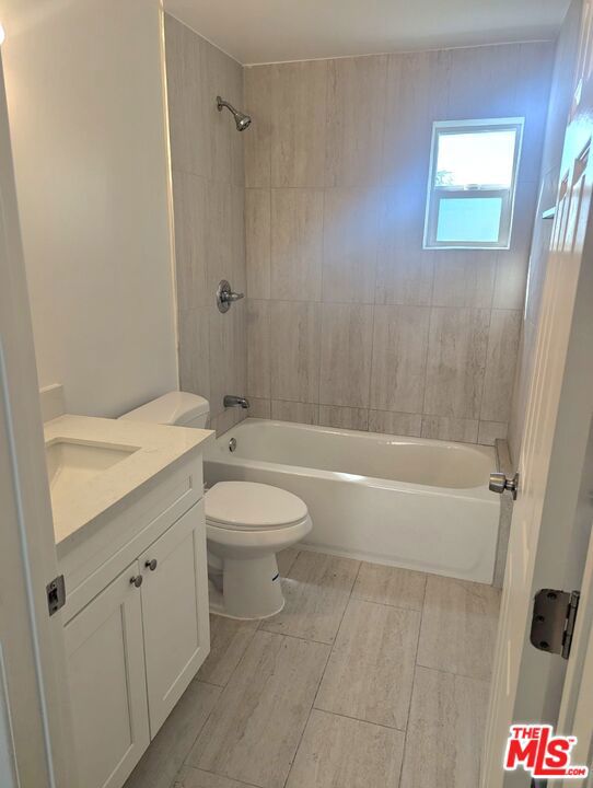 3831 Sedgwick Avenue, Riverside CA: https://media.crmls.org/mediaz/a32d95ee-0cab-40c7-8a55-05b370bb6601.jpg