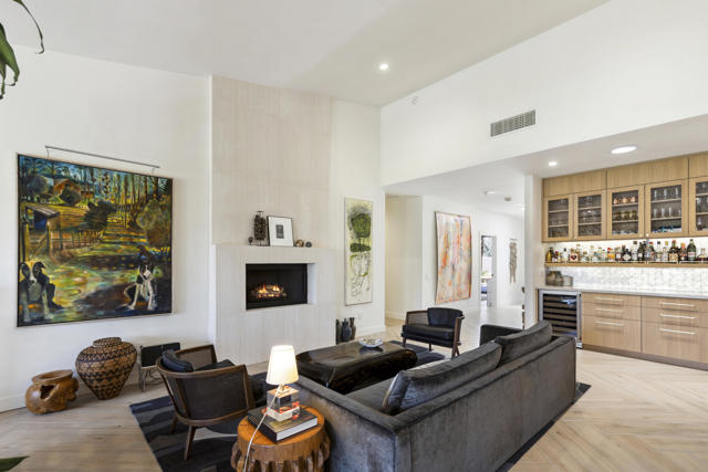 44970 Desert Horizons Drive, Indian Wells CA: https://media.crmls.org/mediaz/a32dd06d-1215-4903-9567-950c3b515b71.jpg