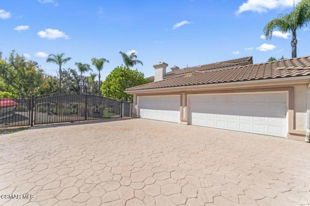 64 Highland Road, Simi Valley CA: https://media.crmls.org/mediaz/a32f19b6-d510-4895-8fe8-c94af82061ba.jpg