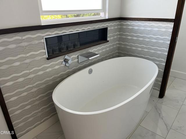 Detail Gallery Image 28 of 41 For 2827 Pierpont Bld, Ventura,  CA 93001 - 4 Beds | 4 Baths