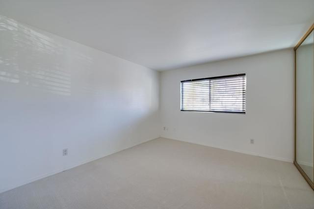 4851 Cole St, San Diego CA: https://media.crmls.org/mediaz/a32f2f17-8d22-492c-b5f6-c98be13007de.jpg