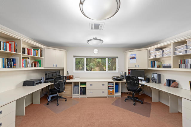 8395 Emerson Avenue, Yucca Valley CA: https://media.crmls.org/mediaz/a32fc1bb-9e92-4368-bb78-9fdbdd27b5be.jpg