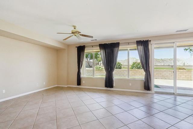 60375 Living Stone Drive, La Quinta CA: https://media.crmls.org/mediaz/a330cff8-4634-40c7-87f6-3a782e6c99d7.jpg