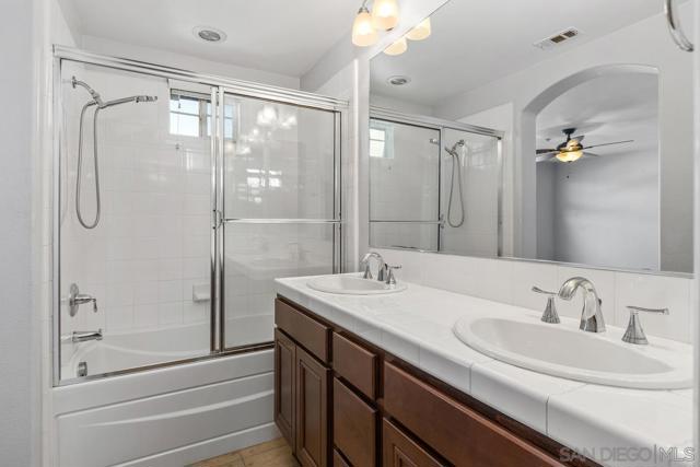 1623 Gila Ct, Chula Vista CA: https://media.crmls.org/mediaz/a331eedf-a3c5-42d4-b9a2-0b09d6b72019.jpg