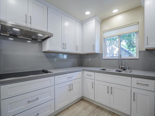 1221 Broadway, Santa Cruz CA: https://media.crmls.org/mediaz/a3329cc7-5acb-4e44-a98f-b32a197e8f47.jpg