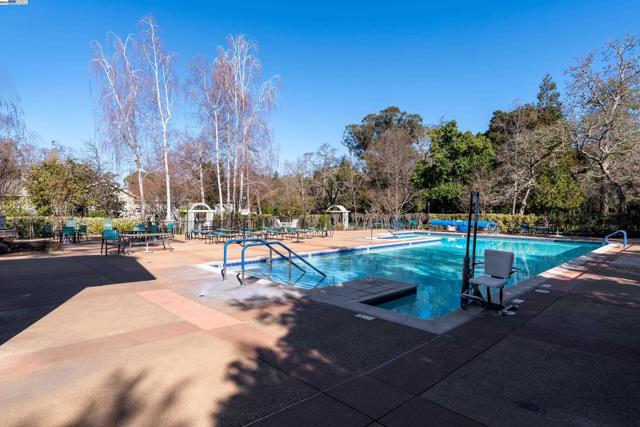 1141 PTARMIGAN DR, Walnut Creek CA: https://media.crmls.org/mediaz/a332c5c2-5e34-4a8f-ab1c-8c13539dd41c.jpg