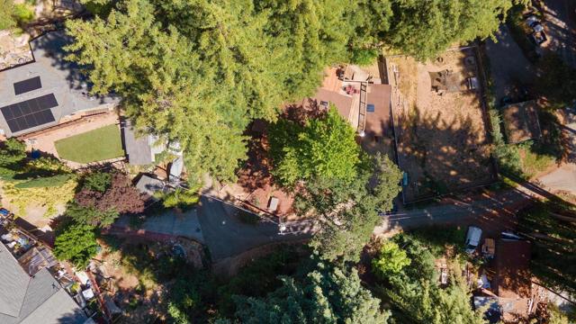 526 Lower Locksley Road, Boulder Creek CA: https://media.crmls.org/mediaz/a332fee1-449d-4dbd-aedd-b62698e8b4d4.jpg