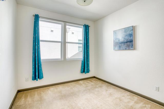 5792 Barley Rd, Dublin CA: https://media.crmls.org/mediaz/a3331a53-73d8-475c-b511-ca17fbf322e8.jpg