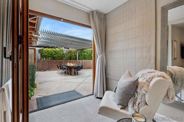 773 E Solana Circle, Solana Beach CA: https://media.crmls.org/mediaz/a3340dfa-d891-48db-8f46-5f5a52b71b4d.jpg