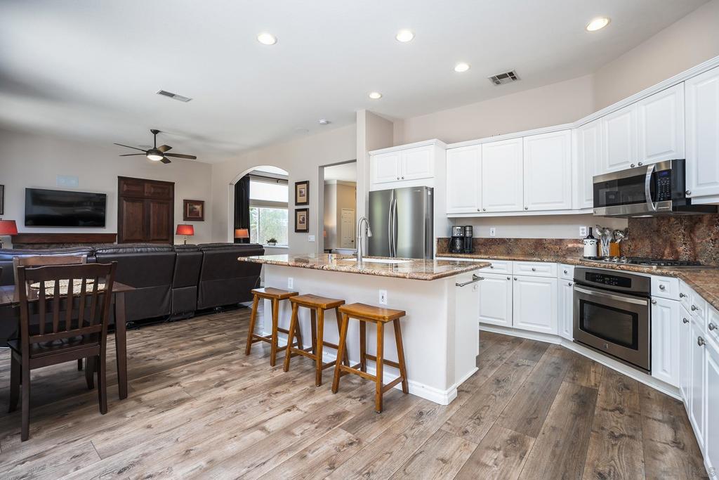 5790 Mosswood Cove - photo 11