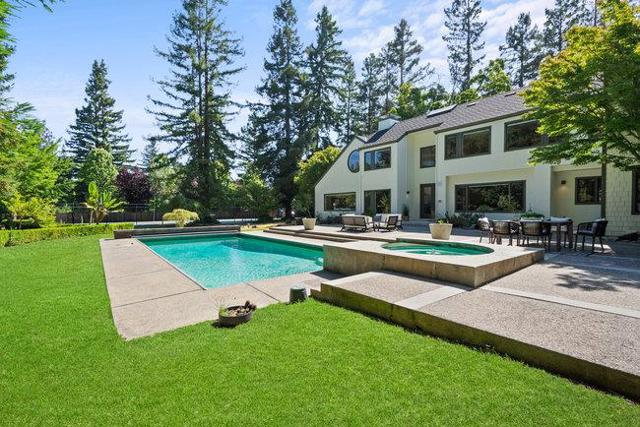 84 Selby, Atherton CA: https://media.crmls.org/mediaz/a33558a0-e075-48e6-b1c8-24ff5feda70a.jpg