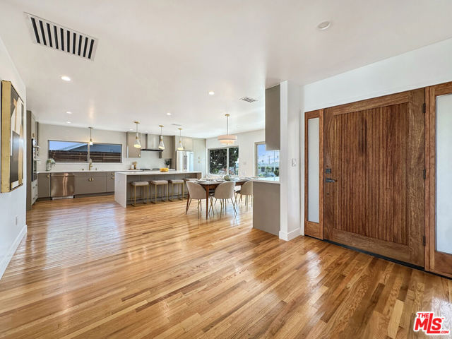 5810 S Halm Avenue, Los Angeles CA: https://media.crmls.org/mediaz/a335f568-dcff-4e1f-ab90-3e102baf2ccc.jpg