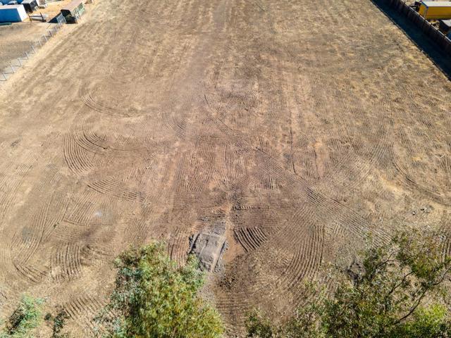 13705 Sycamore Avenue, San Martin CA: https://media.crmls.org/mediaz/a33607a4-6371-4930-8510-67097416721f.jpg